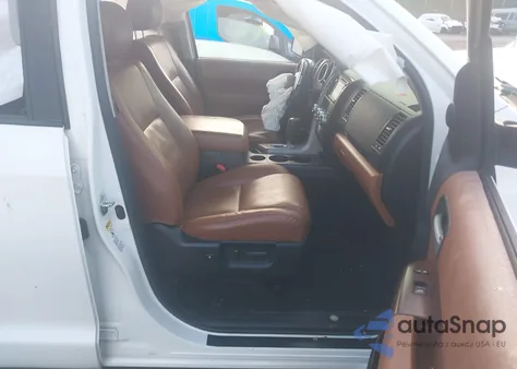 2016 Toyota Sequoia Platinum z USA, uszkodzony, nr VIN 5TDDY5G12GS142427